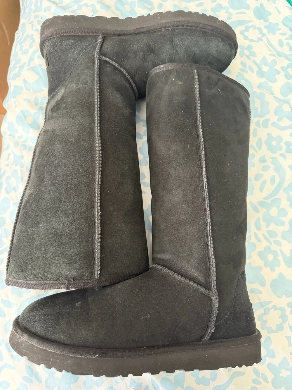 Like New Original Vintage Ugg Australia Classic Tall Boot- Black size 10 / 41